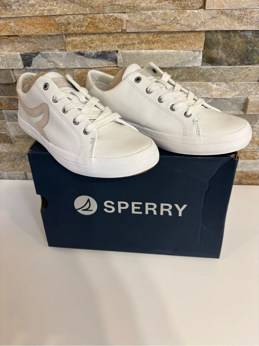 Sperry Sandy LTT Women's Size 6 White Leather Sneakers Lace Up BNIB